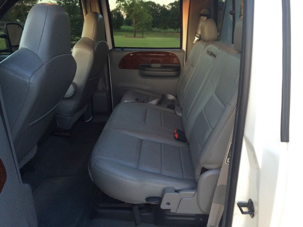Used 2004 Ford F350 LARIAT RAMP TRUCK CAR HAULER | Mundelein, IL