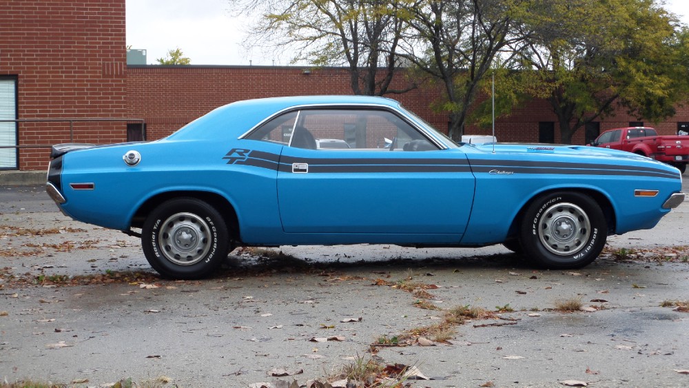 Used 1970 Dodge Challenger R/T 440-6 PACK BLOCK-RESTORED-SEE VIDEO | Mundelein, IL
