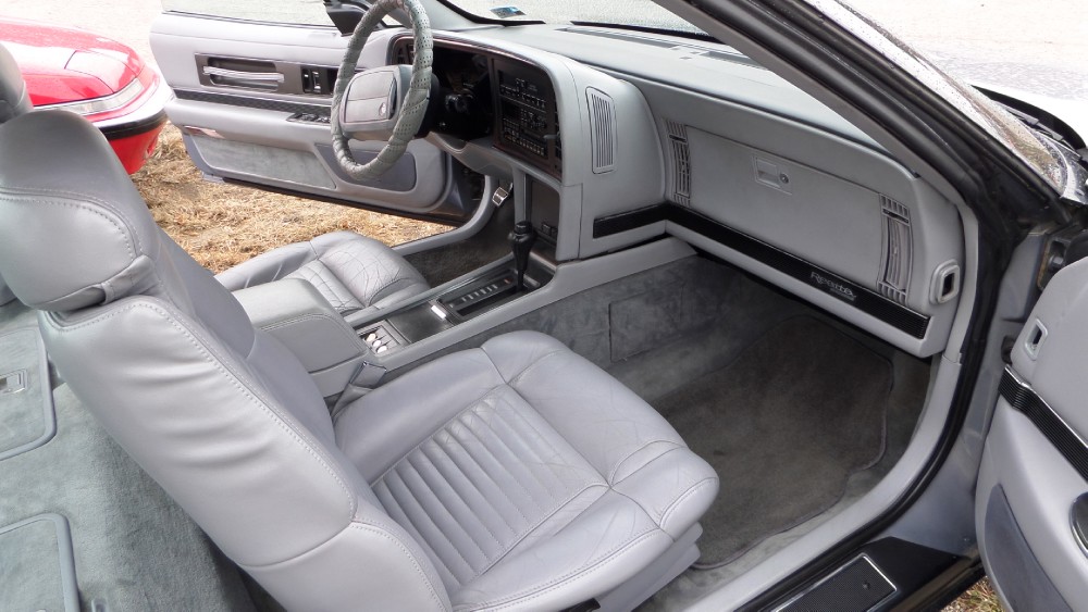 Used 1990 Buick Reatta RARE COLOR | Mundelein, IL