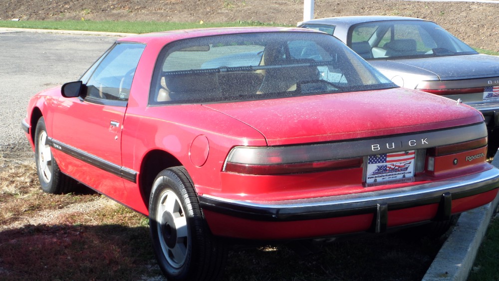 Used 1989 Buick Reatta RESALE RED-CLEAN CAR | Mundelein, IL