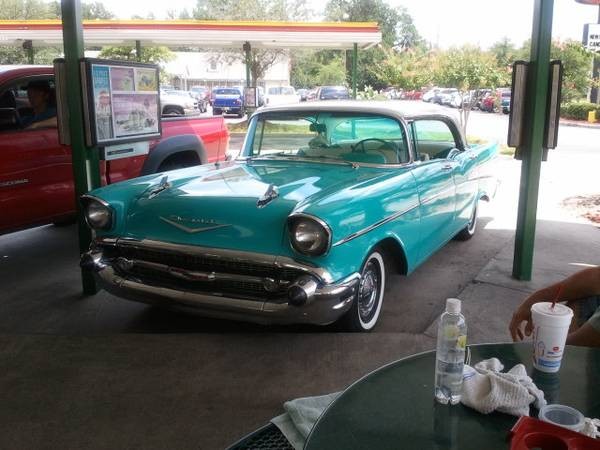Used 1957 Chevrolet Bel Air Hardtop-ALL ORIGINAL SHEETMETAL-VERY CLEAN | Mundelein, IL