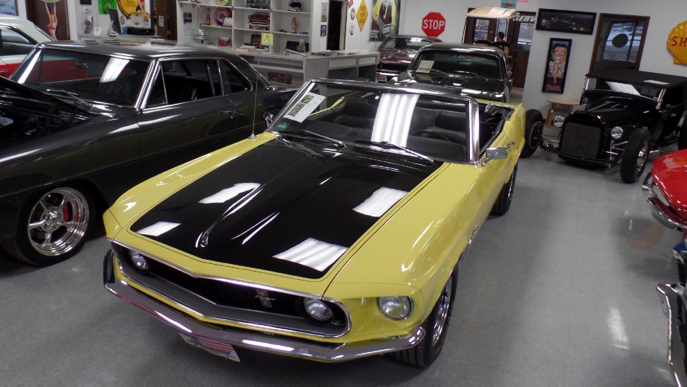 Used 1969 Ford Mustang FRAME OFF RESTORED-DOCUMENTED BY MUSTANG RESTORATIONS-SEE VIDEO CLIP | Mundelein, IL