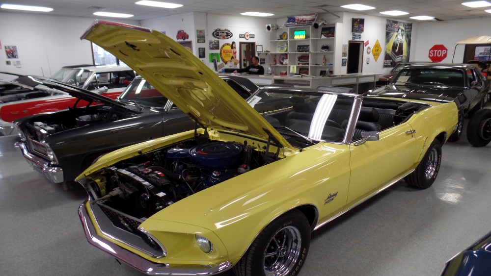 Used 1969 Ford Mustang FRAME OFF RESTORED-DOCUMENTED BY MUSTANG RESTORATIONS-SEE VIDEO CLIP | Mundelein, IL