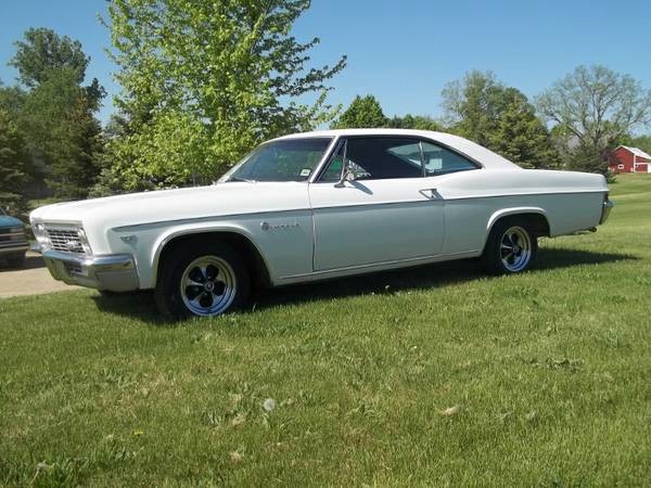 Used 1966 Chevrolet Impala GREAT DRIVER QUALITY-- VERY NICE FASTBACK | Mundelein, IL