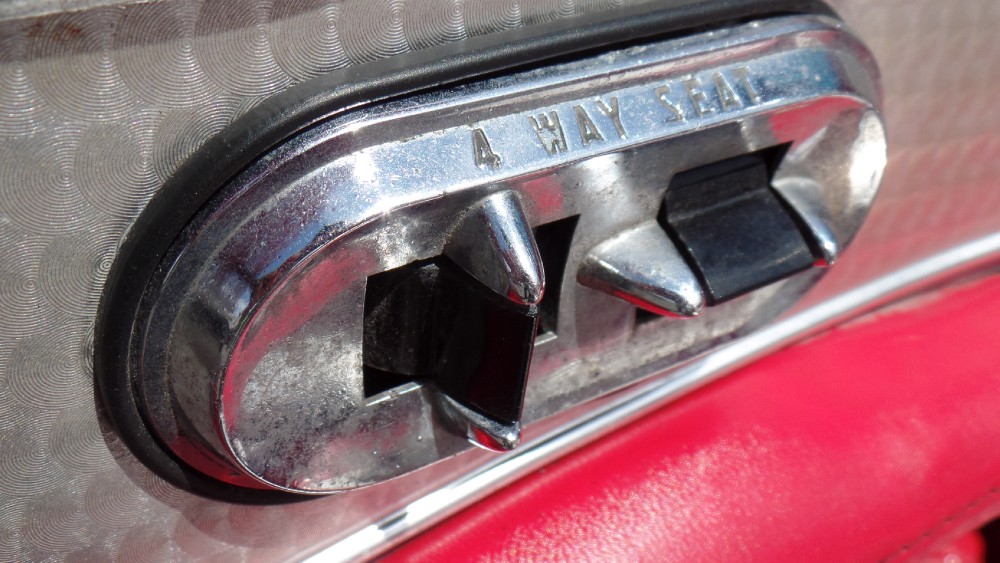 Used 1955 Ford Thunderbird RESTORED GROUND UP-NEW PAINT-VERY NICE CONDITION-RUST FREE-SOUTHERN CAR | Mundelein, IL