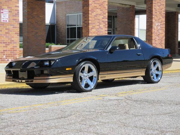 Used 1982 Chevrolet Camaro Restored | Mundelein, IL