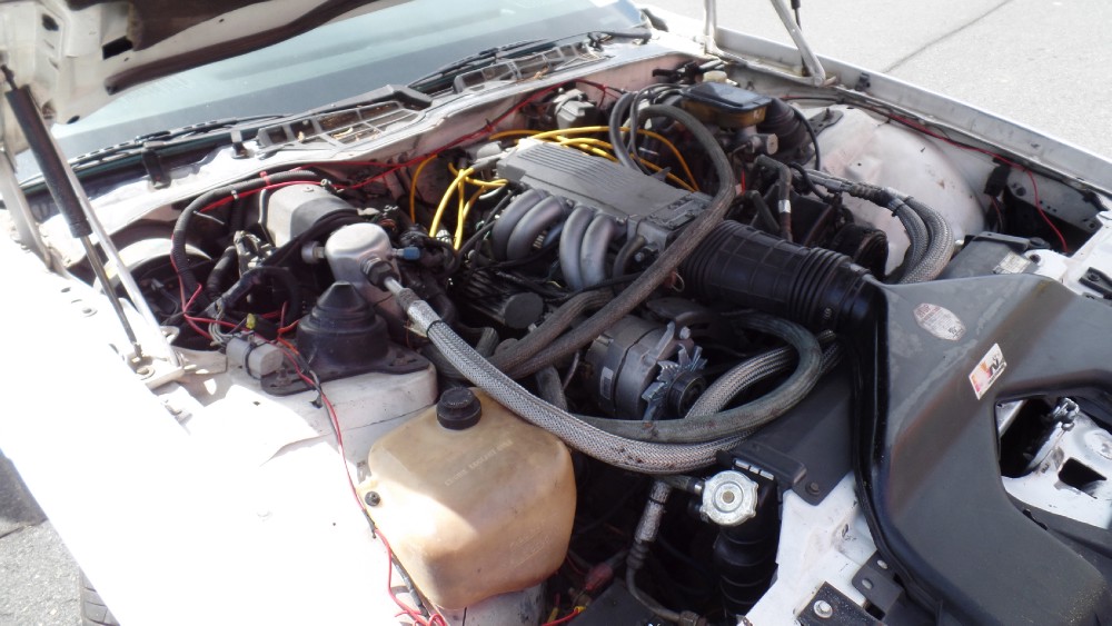 Used 1986 Chevrolet Iroc Z28-5.7 WITH 5 SPEED MANUAL-RARE COMBO-RUST FREE FROM NORTH CAROLINA | Mundelein, IL