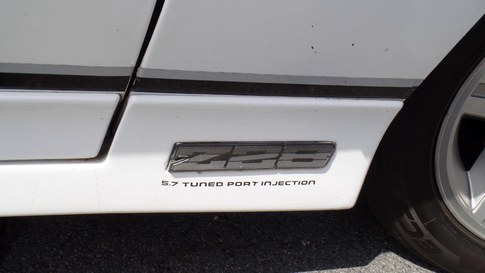 Used 1986 Chevrolet Iroc Z28-5.7 WITH 5 SPEED MANUAL-RARE COMBO-RUST FREE FROM NORTH CAROLINA | Mundelein, IL