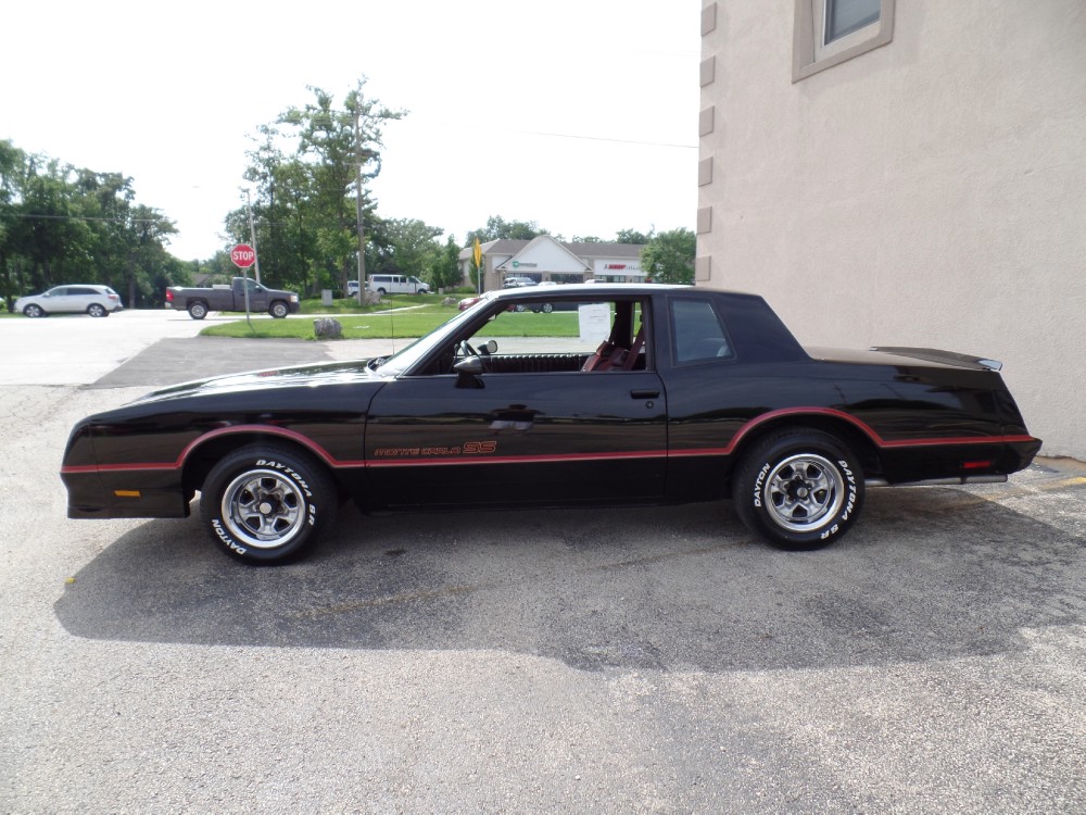 Used 1985 Chevrolet Monte Carlo SS-ALL ORIGINAL WITH 57,125 MILES-RUST FREE-FROM TENNESSEE | Mundelein, IL