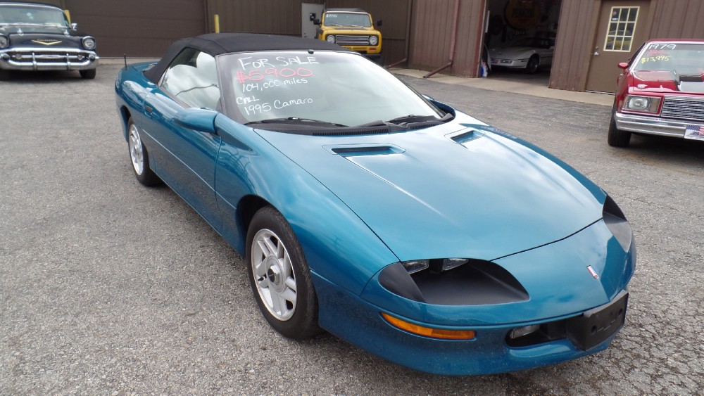 Used 1995 Chevrolet Camaro SUMMER FUN WITH THE TOP DOWN | Mundelein, IL