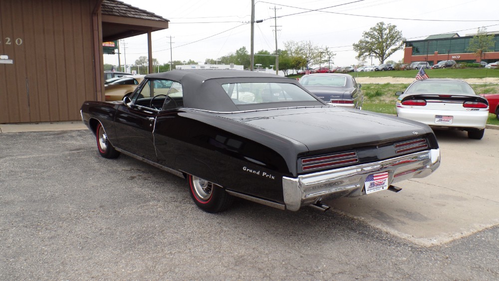 Used 1967 Pontiac Grand Prix FRAME OFF RESTORED IN 2006-ONE YEAR PRODUCTION-SEE VIDEO | Mundelein, IL