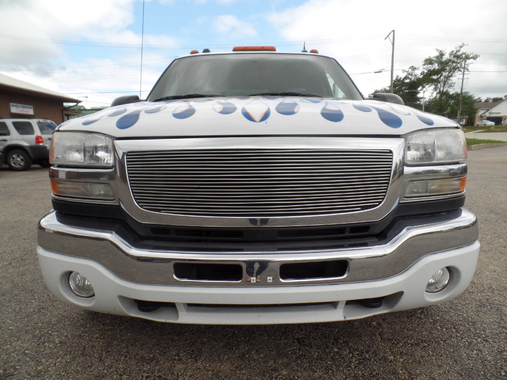 Used 2005 Gmc Sierra 3500 DUALLY CUSTOM AIR RIDE DIESEL-SEMA SHOW-MAGAZINE TRUCK-PRICED TO SELL- | Mundelein, IL