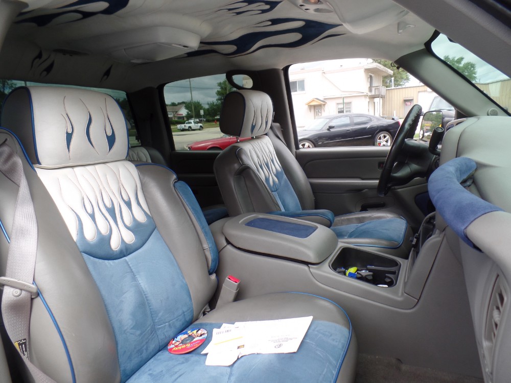 Used 2005 Gmc Sierra 3500 DUALLY CUSTOM AIR RIDE DIESEL-SEMA SHOW-MAGAZINE TRUCK-PRICED TO SELL- | Mundelein, IL