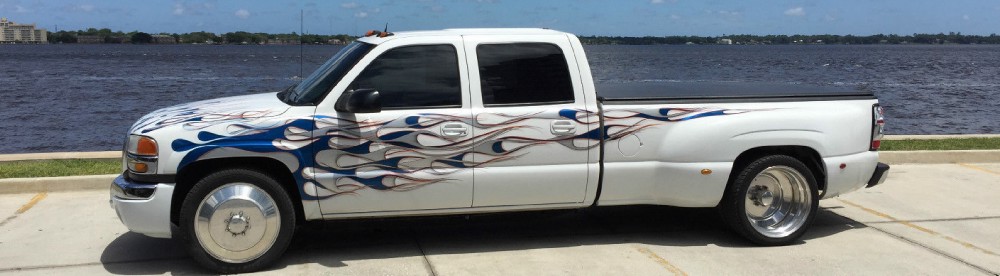 Used 2005 Gmc Sierra 3500 DUALLY CUSTOM AIR RIDE DIESEL-SEMA SHOW-MAGAZINE TRUCK-PRICED TO SELL- | Mundelein, IL