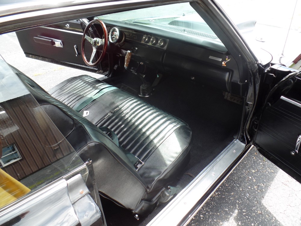 Used 1969 Plymouth Road Runner RESTORED 440 FUEL INJECTED-WITH AC-FROM CALIFORNIA-SEE VIDEO CLIP | Mundelein, IL