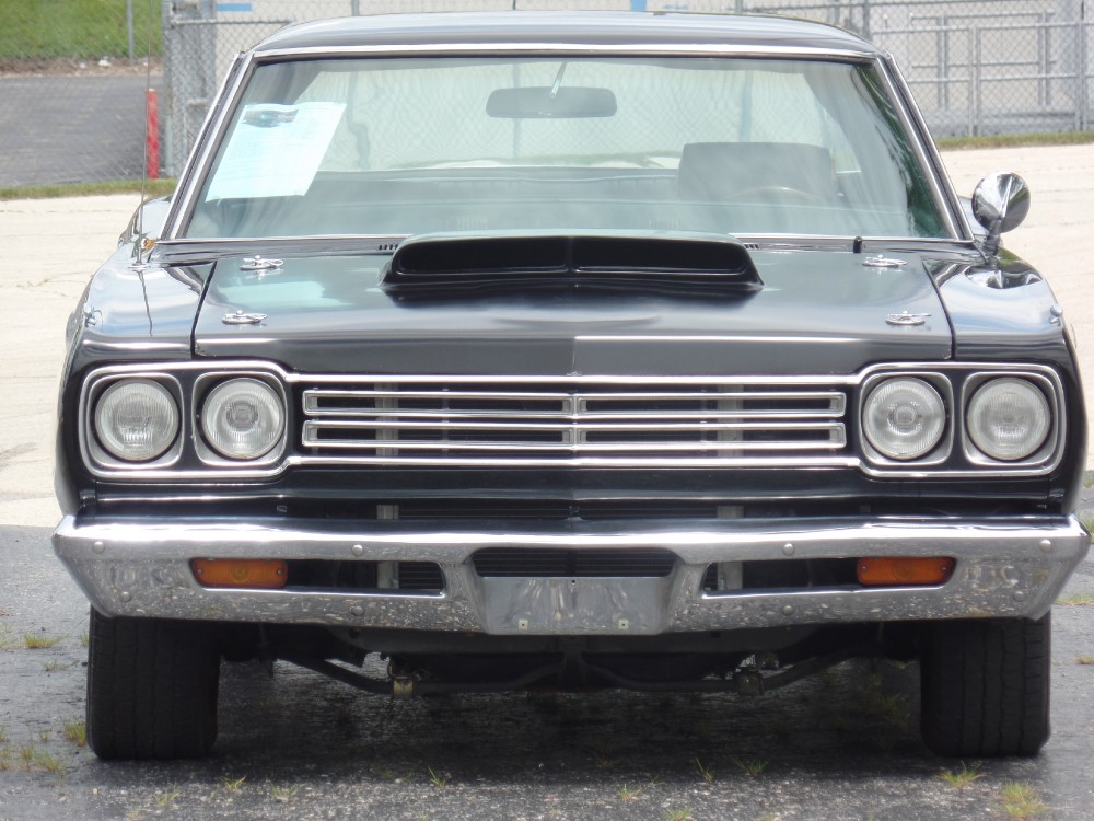 Used 1969 Plymouth Road Runner RESTORED 440 FUEL INJECTED-WITH AC-FROM CALIFORNIA-SEE VIDEO CLIP | Mundelein, IL