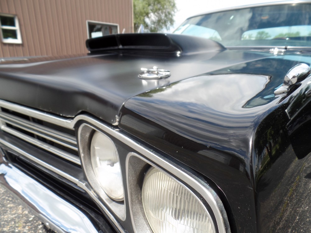 Used 1969 Plymouth Road Runner RESTORED 440 FUEL INJECTED-WITH AC-FROM CALIFORNIA-SEE VIDEO CLIP | Mundelein, IL