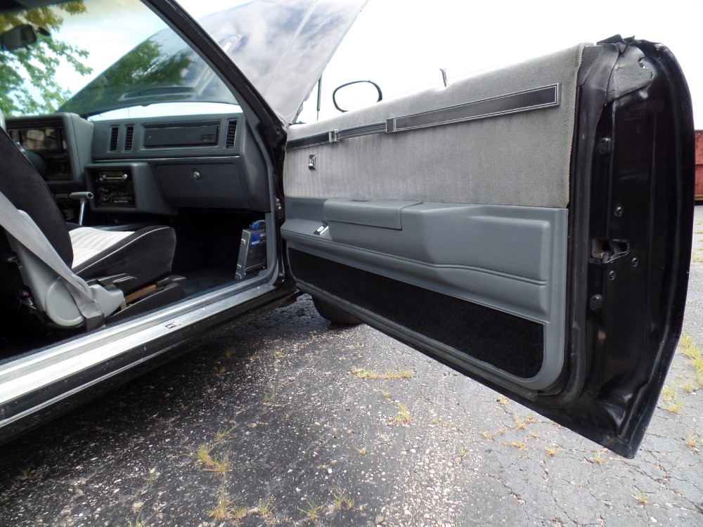 Used 1987 Buick Grand National SOLID 2 OWNER ORIGINAL HARDTOP-CLEAN CARFAX REPORT-SEE VIDEO-PRICED TO SELL | Mundelein, IL