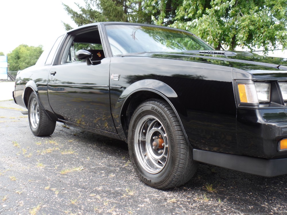Used 1987 Buick Grand National SOLID 2 OWNER ORIGINAL HARDTOP-CLEAN CARFAX REPORT-SEE VIDEO-PRICED TO SELL | Mundelein, IL
