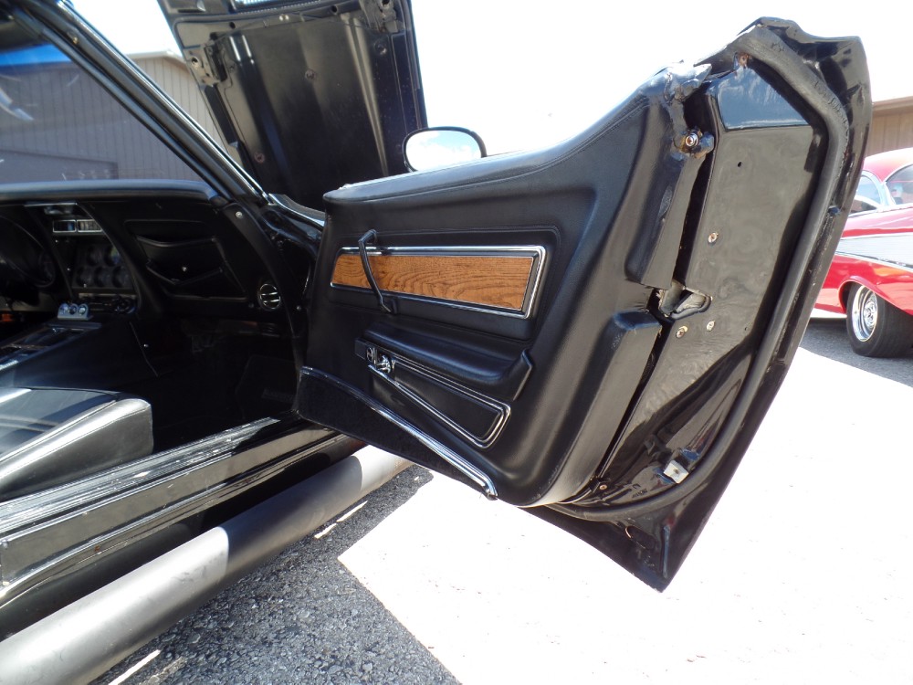 Used 1976 Chevrolet Corvette RELIABLE 4 SPEED DRIVER VETTE-SEE VIDEO | Mundelein, IL