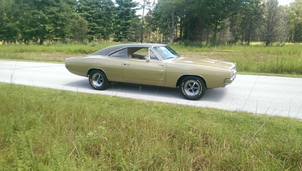 Used 1968 Dodge Charger Light Gold 383 Automatic 5-Spoke Wheels Very Sharp MOPAR! | Mundelein, IL