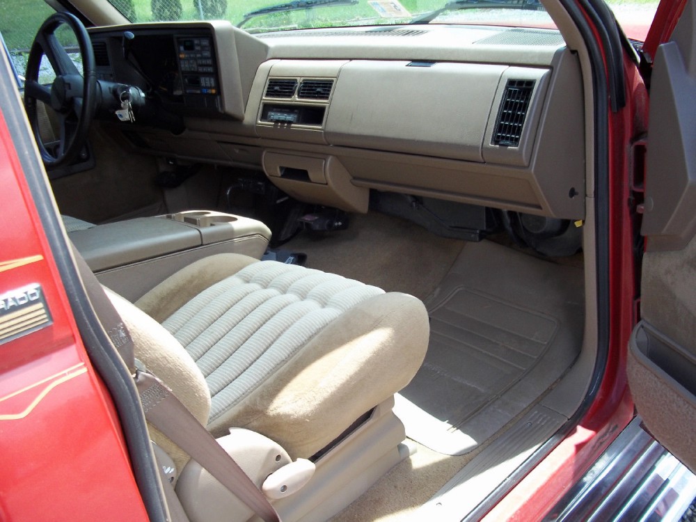 Used 1994 Chevrolet C3500 HD-CAR HAULER-RAMP/TOW TRUCK-FLATBED FROM VIRGINIA | Mundelein, IL