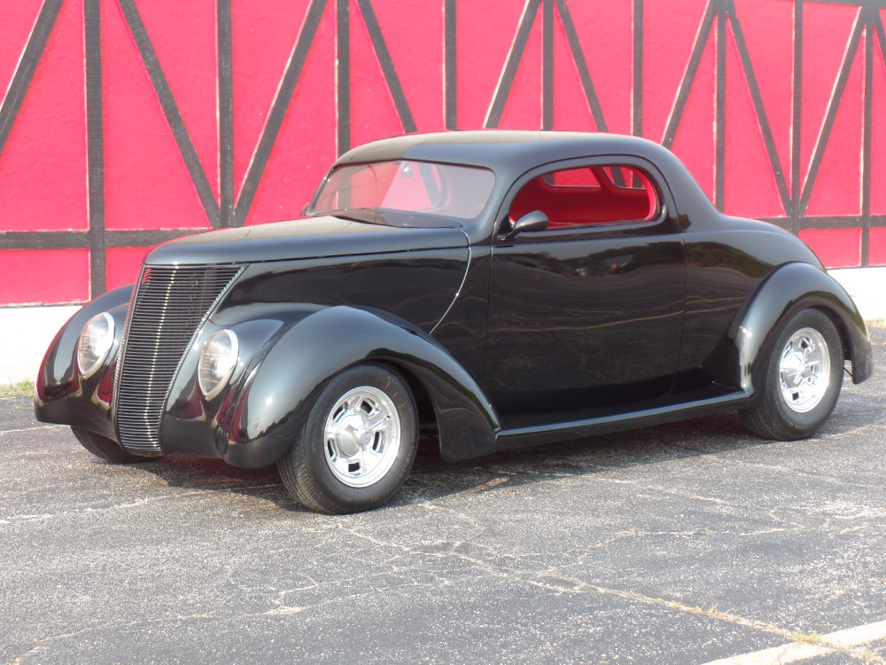Used 1937 Ford Hot Rod / Street Rod 3 WINDOW-SHOW QUALITY-PRO TOUR-FUEL INJECTED-SEE VIDEO | Mundelein, IL