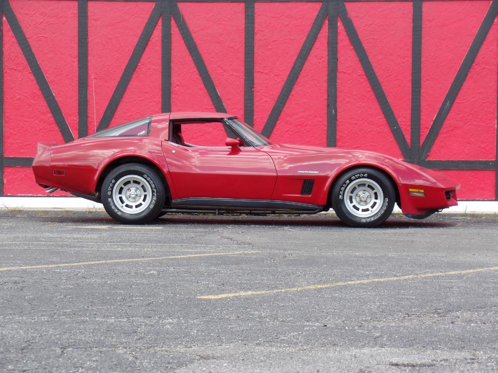 Used 1982 Chevrolet Corvette FUEL INJECTED-ALL ORIGINAL-SEE VIDEO | Mundelein, IL
