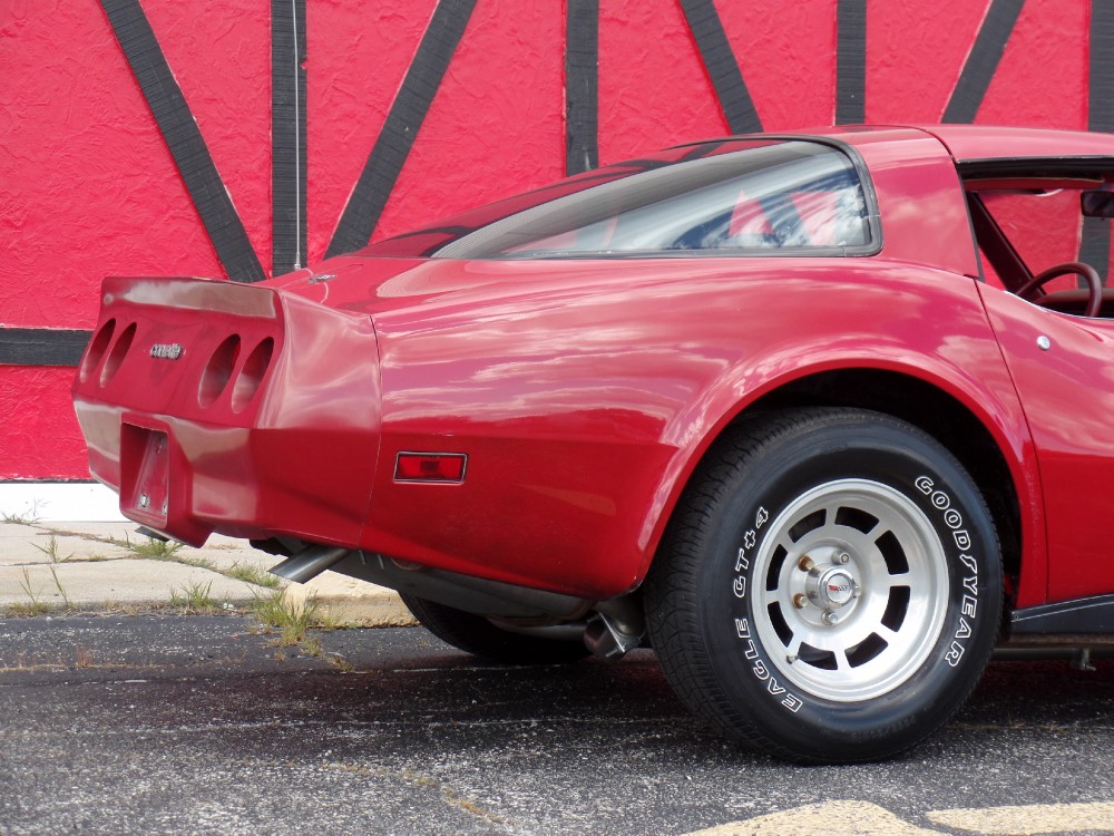 Used 1982 Chevrolet Corvette FUEL INJECTED-ALL ORIGINAL-SEE VIDEO | Mundelein, IL