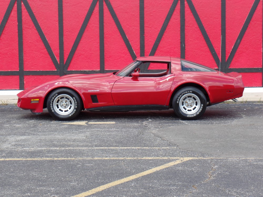 Used 1982 Chevrolet Corvette FUEL INJECTED-ALL ORIGINAL-SEE VIDEO | Mundelein, IL