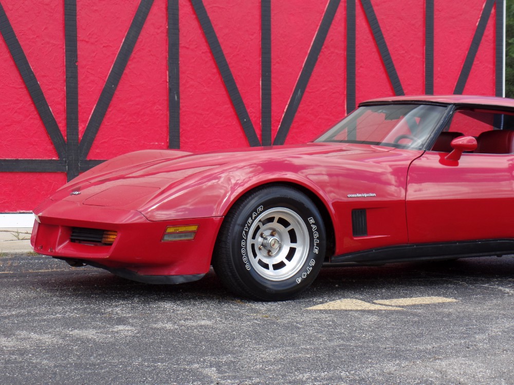 Used 1982 Chevrolet Corvette FUEL INJECTED-ALL ORIGINAL-SEE VIDEO | Mundelein, IL