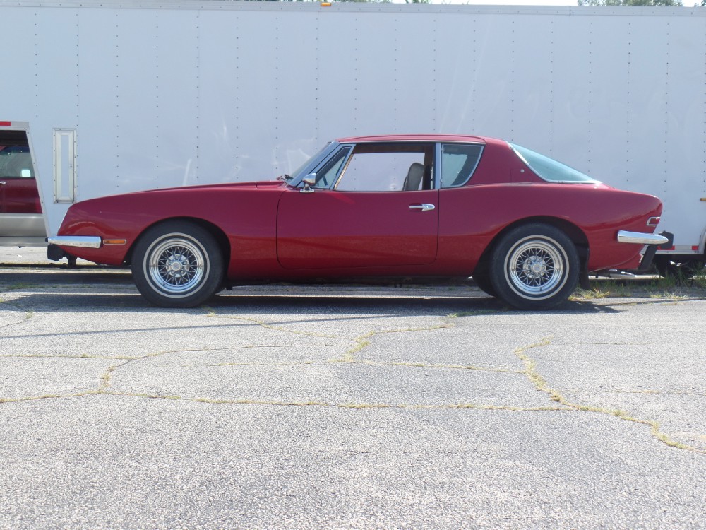 Used 1974 Studebaker Avanti -GREAT SHAPE | Mundelein, IL