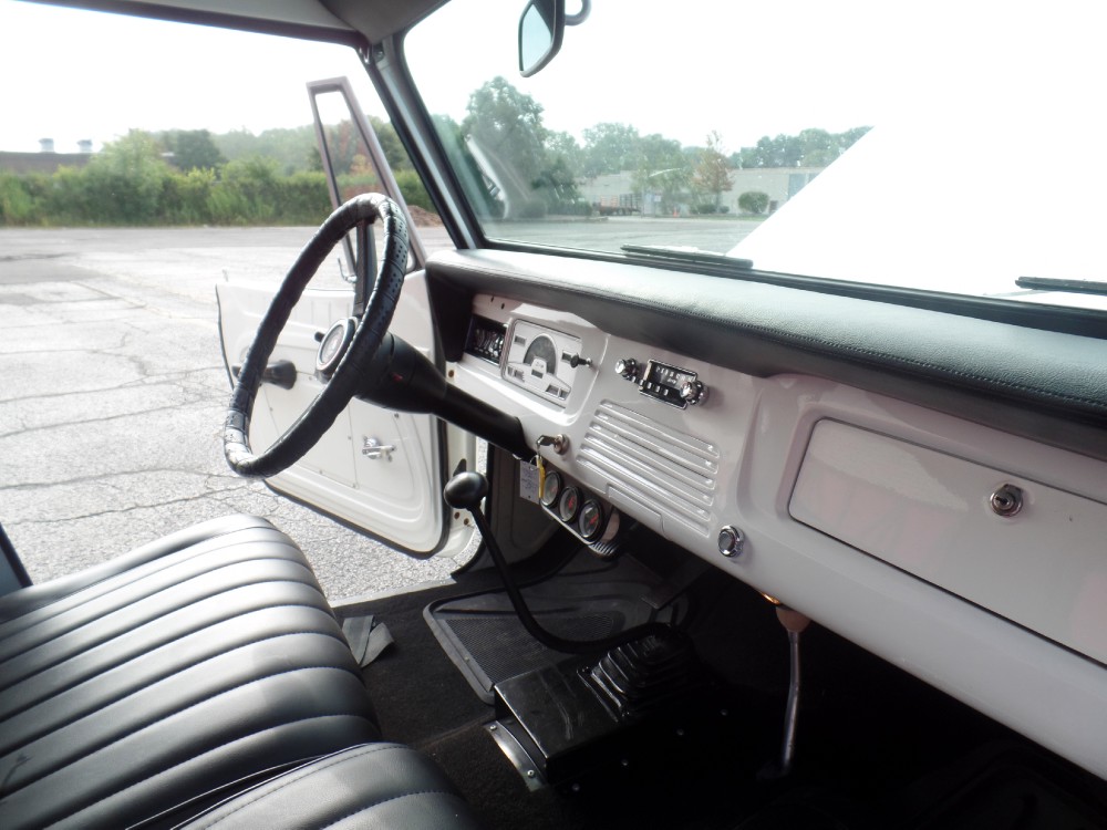 Used 1972 Jeep Commando Jeepster RUST FREE-RARE HARD TO FIND JEEP FROM TEXAS-ONLY 52,000 ORIGINAL MILES | Mundelein, IL