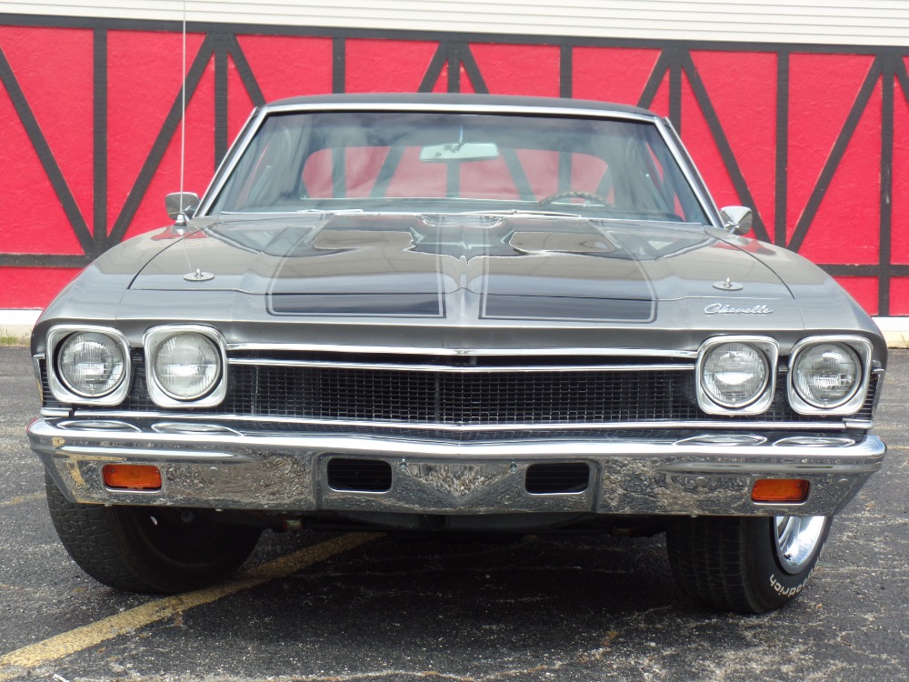Used 1968 Chevrolet Chevelle CORTEZ SILVER-NEW PAINT | Mundelein, IL
