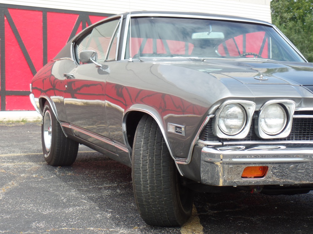 Used 1968 Chevrolet Chevelle CORTEZ SILVER-NEW PAINT | Mundelein, IL