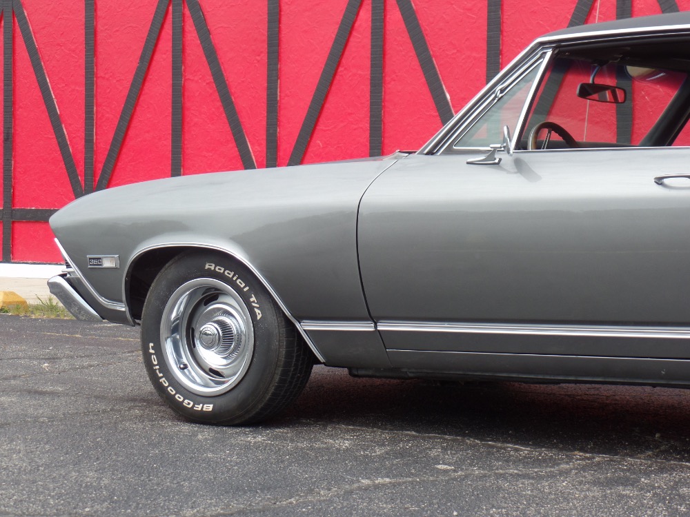 Used 1968 Chevrolet Chevelle CORTEZ SILVER-NEW PAINT | Mundelein, IL