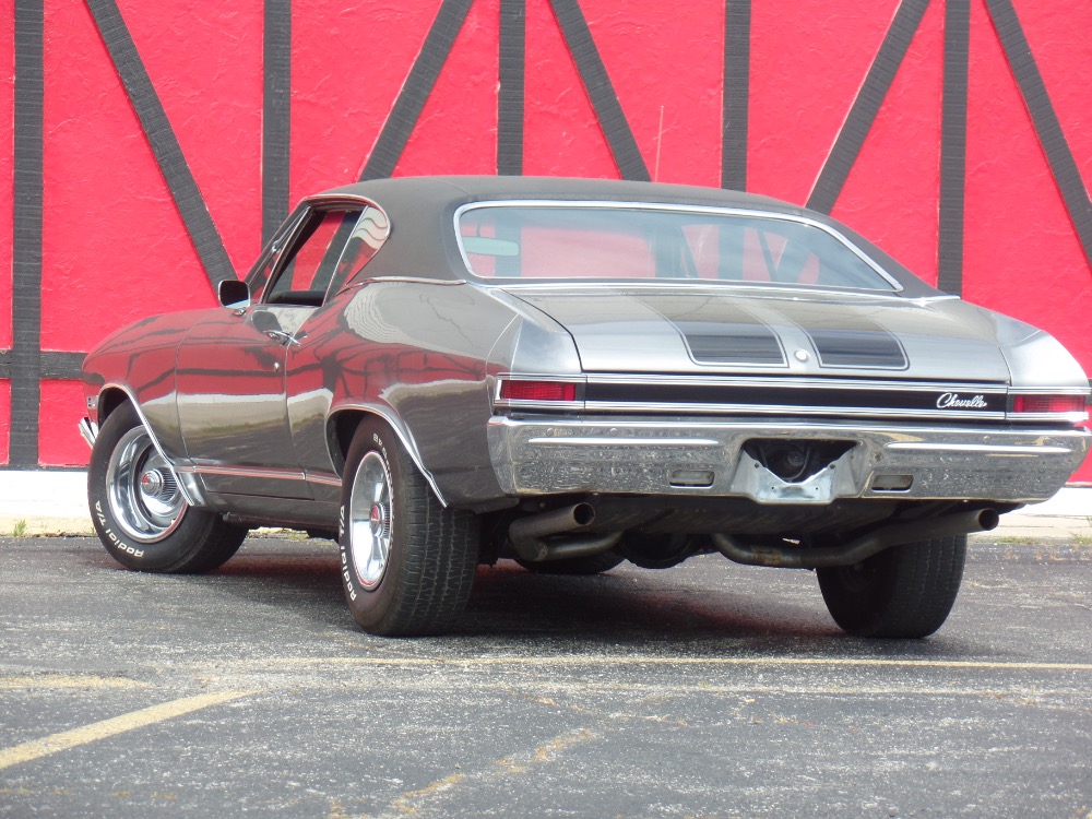 Used 1968 Chevrolet Chevelle CORTEZ SILVER-NEW PAINT | Mundelein, IL
