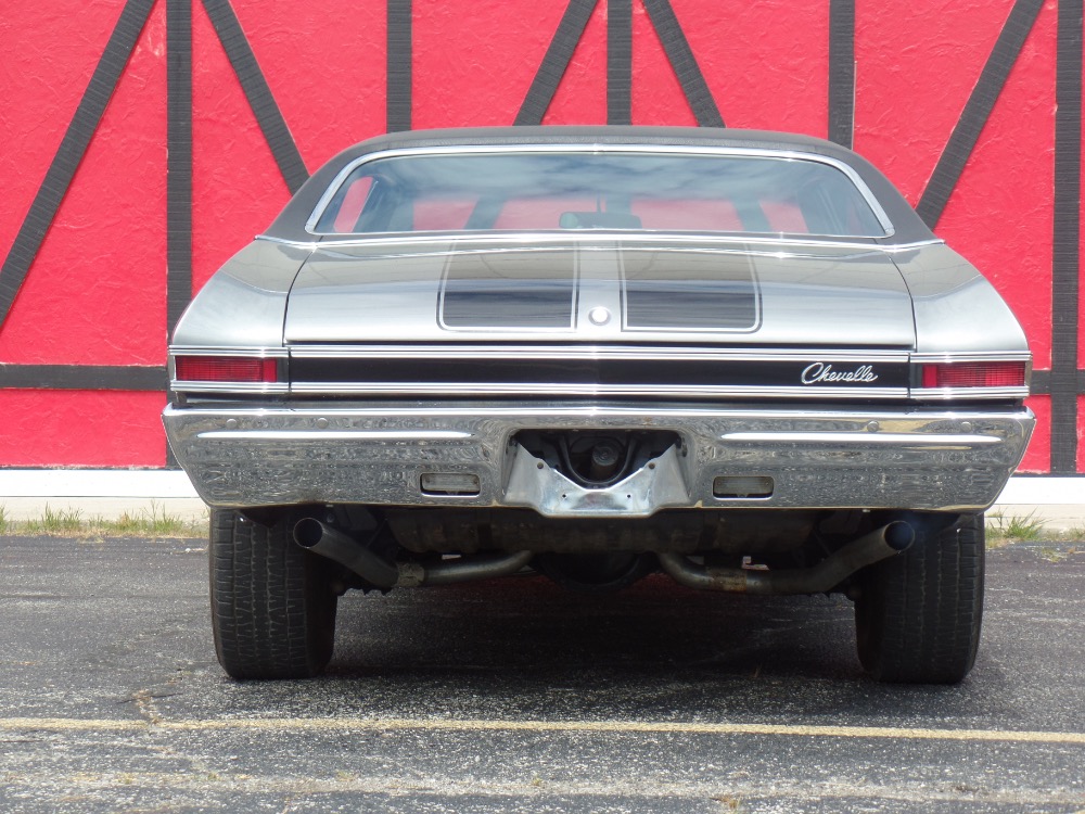 Used 1968 Chevrolet Chevelle CORTEZ SILVER-NEW PAINT | Mundelein, IL