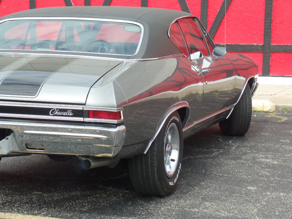 Used 1968 Chevrolet Chevelle CORTEZ SILVER-NEW PAINT | Mundelein, IL