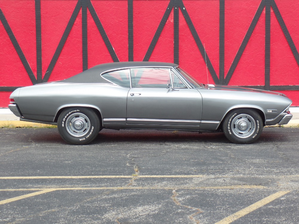 Used 1968 Chevrolet Chevelle CORTEZ SILVER-NEW PAINT | Mundelein, IL