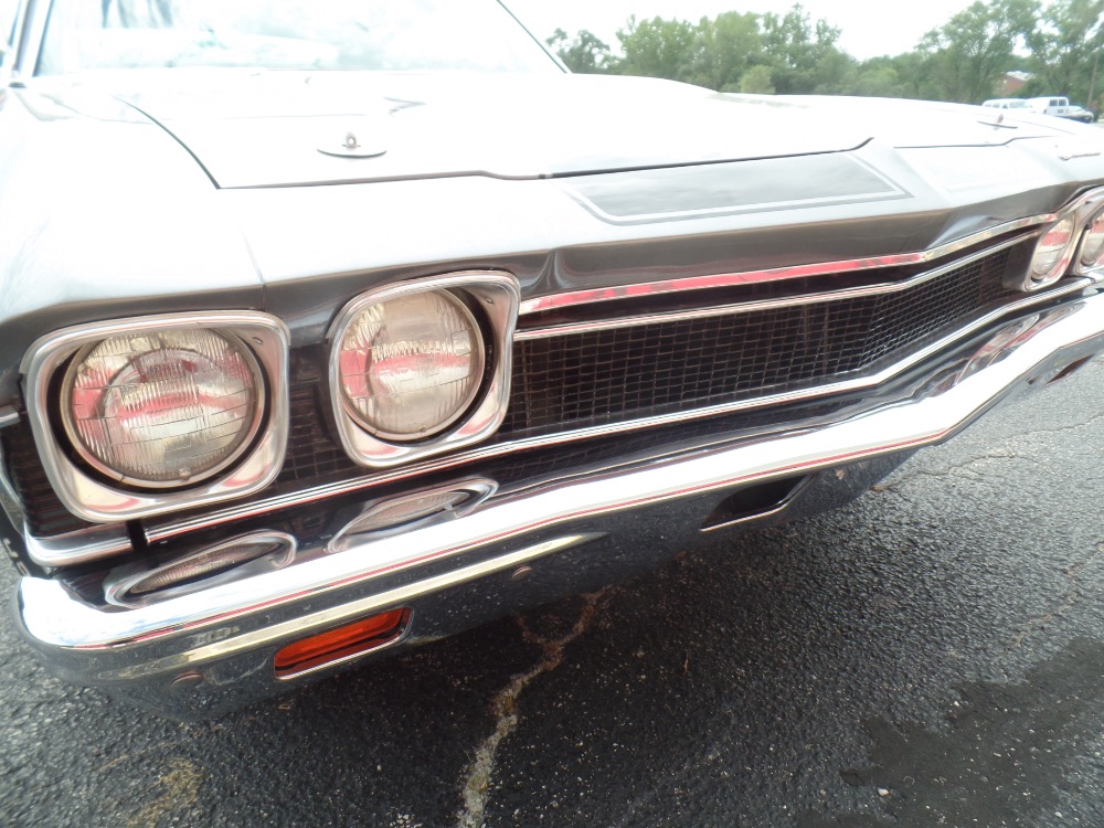Used 1968 Chevrolet Chevelle CORTEZ SILVER-NEW PAINT | Mundelein, IL