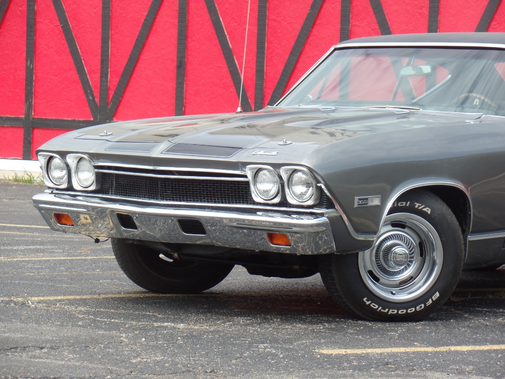 Used 1968 Chevrolet Chevelle CORTEZ SILVER-NEW PAINT | Mundelein, IL