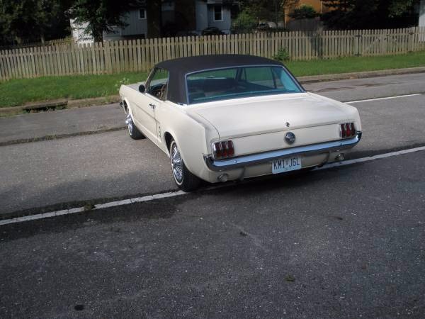 Used 1966 Ford Mustang Rebuilt original 4100 carburetor. One of a kind! | Mundelein, IL