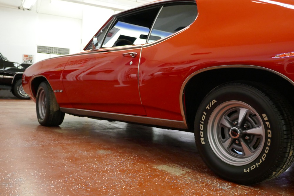 Used 1969 Pontiac GTO -WORKING AC-NICE PAINT-SUPER CLEAN-DRIVES GREAT-REAL VIN 242 GTO | Mundelein, IL