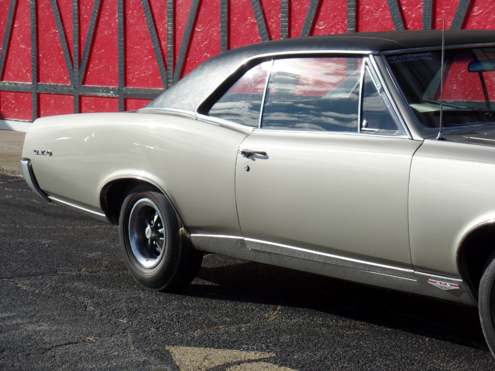 Used 1967 Pontiac GTO 1ST GEN-FRAME OFF RESTORED-PHS DOCS-NUMBERS MATCHING-RARE COLOR | Mundelein, IL