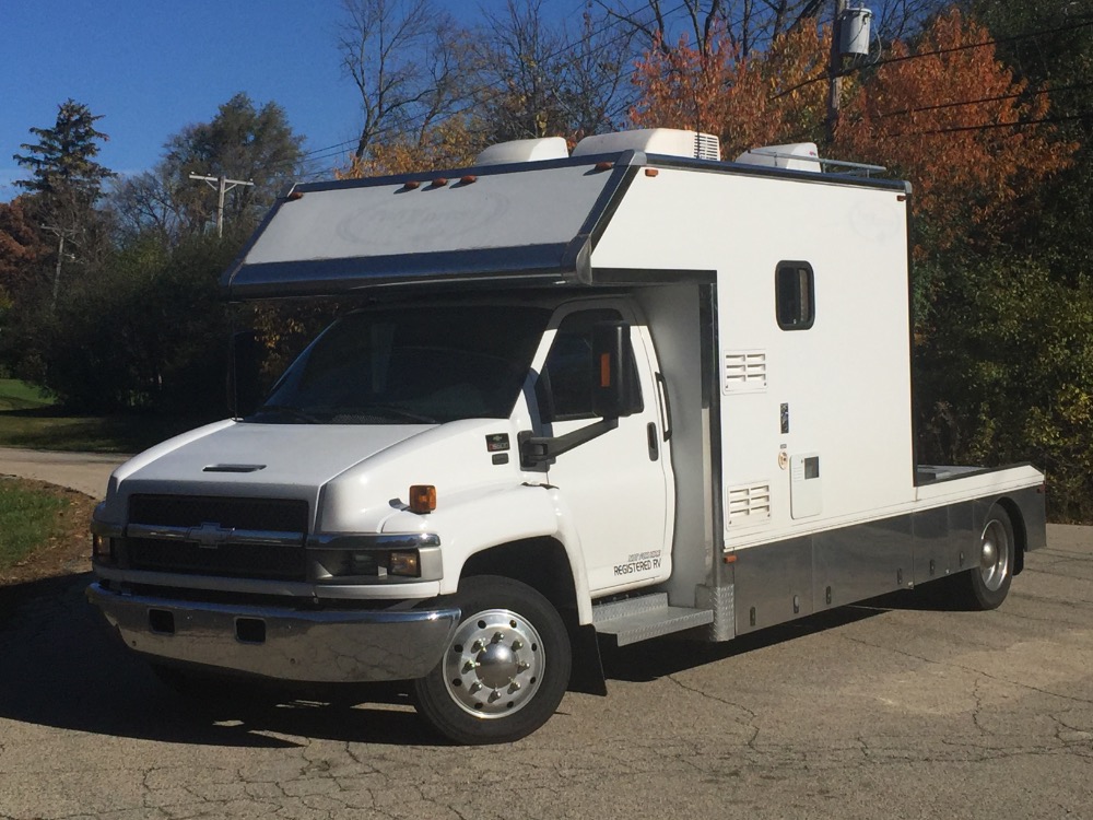 Used 2005 Chevrolet C5500 Pony Express Toter Motor Home TOP KICK KODIAK STYLE | Mundelein, IL