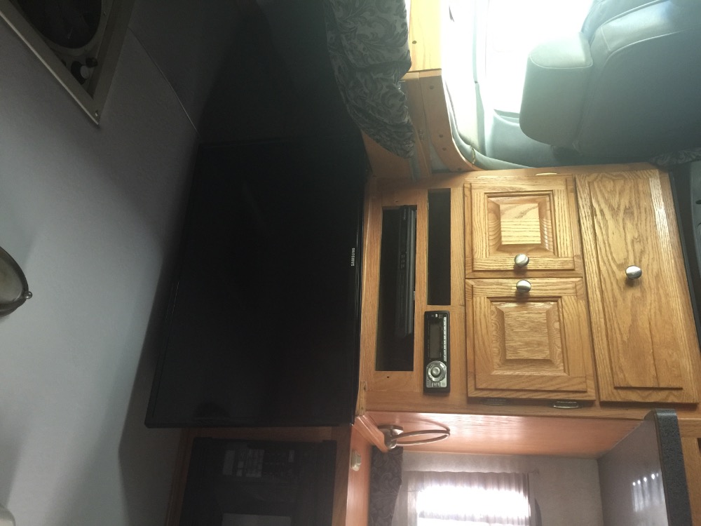 Used 2005 Chevrolet C5500 Pony Express Toter Motor Home TOP KICK KODIAK STYLE | Mundelein, IL