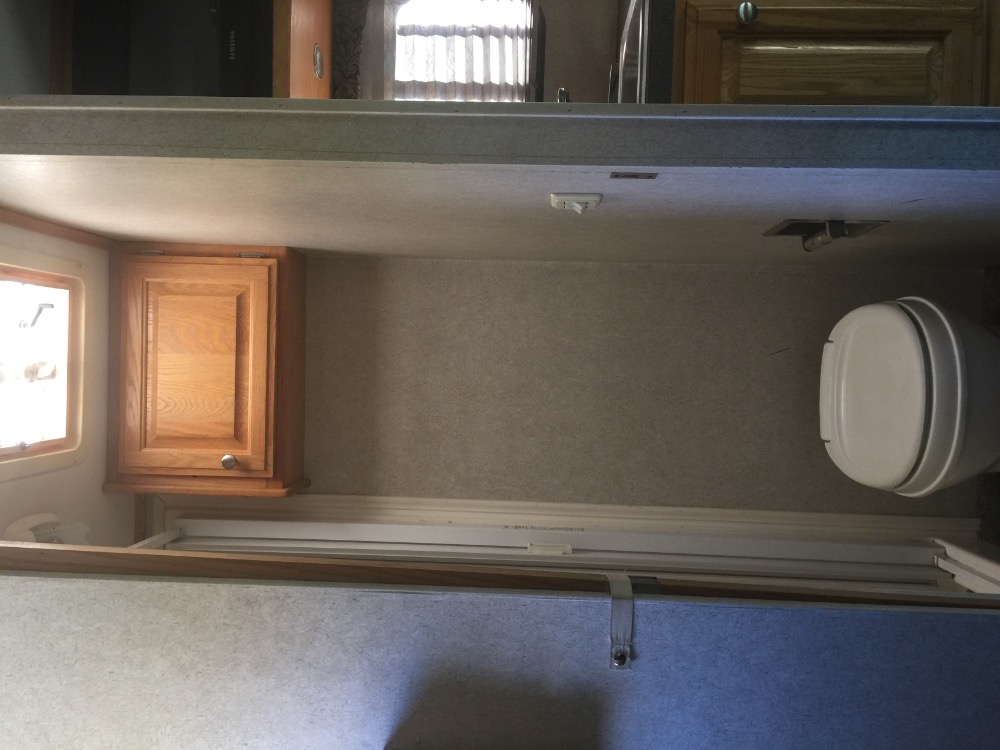 Used 2005 Chevrolet C5500 Pony Express Toter Motor Home TOP KICK KODIAK STYLE | Mundelein, IL