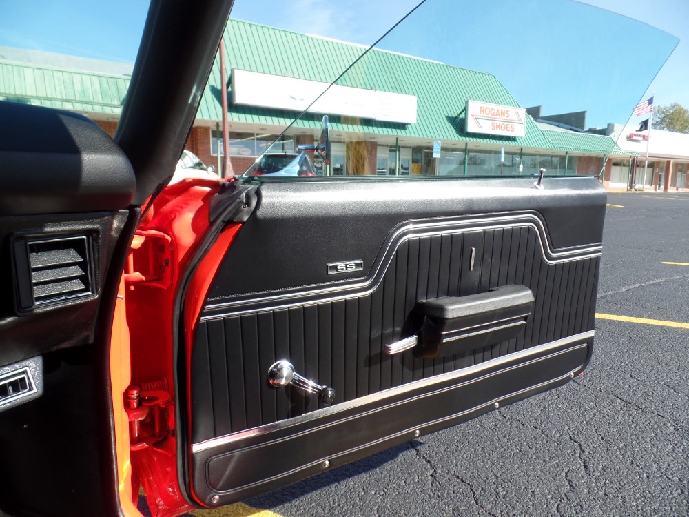 Used 1972 Chevrolet Chevelle HUGGER ORANGE WITH AC-DREAM MACHINE-TOTALLY RESTORED-SEE VIDEO | Mundelein, IL