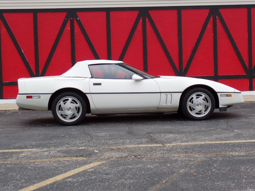 Used 1988 Chevrolet Corvette WHITE CONVERTIBLE-LOW MILES | Mundelein, IL